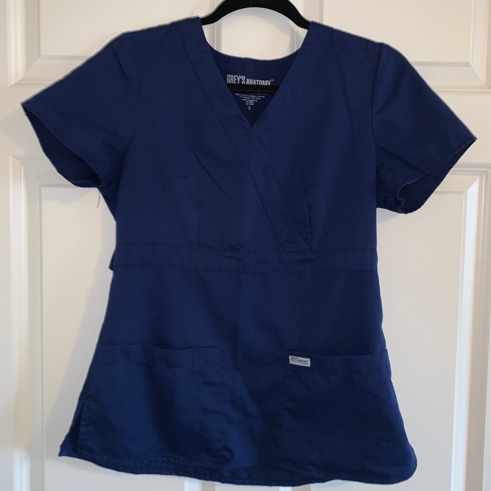 Grey’s Anatomy 3 Pocket Mock Wrap Top